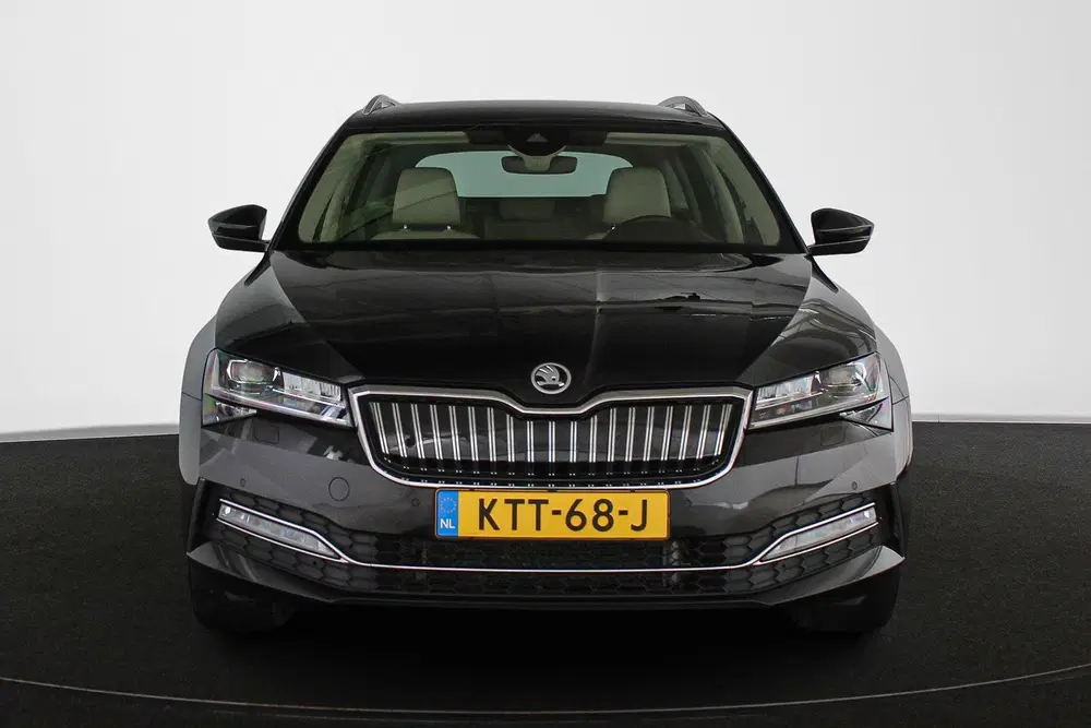 Skoda Superb 1.4 TSI iV Laurin & Klement Leder Stoelve uit 2023, foto 14