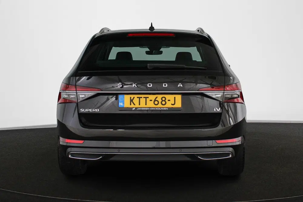 Skoda Superb 1.4 TSI iV Laurin & Klement Leder Stoelve uit 2023, foto 15