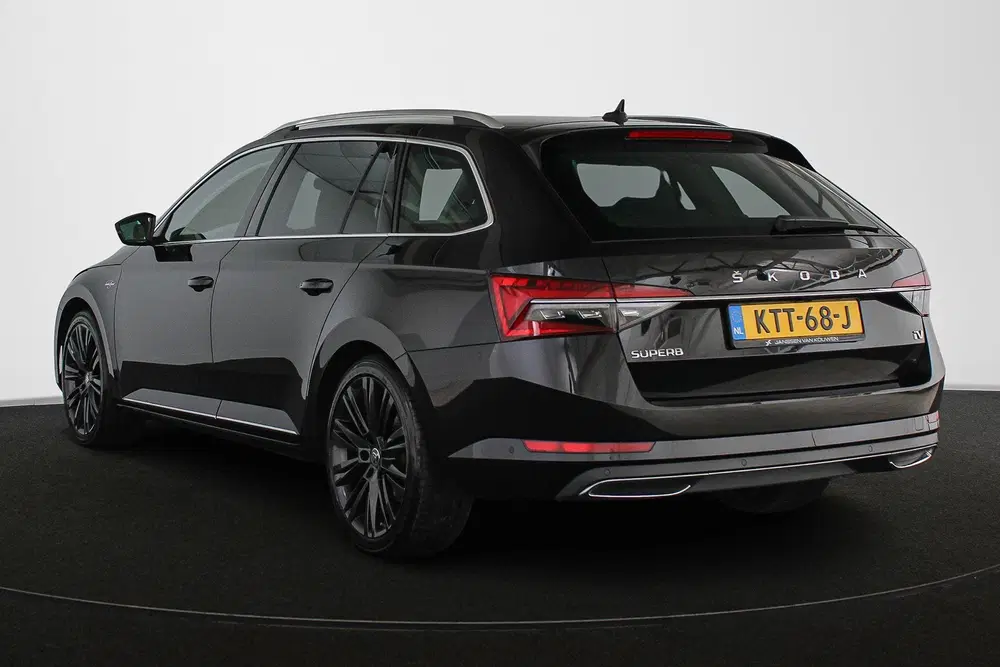 Skoda Superb 1.4 TSI iV Laurin & Klement Leder Stoelve uit 2023, foto 4