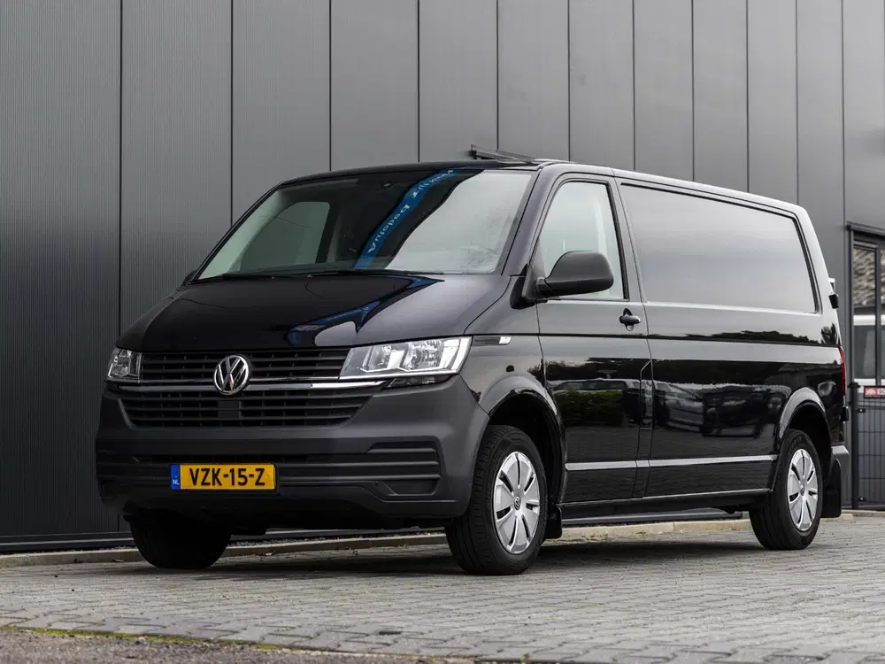 Volkswagen Transporter 2.0 TDI L2H1 28 laadruimte bekleed uit 2022, foto 10