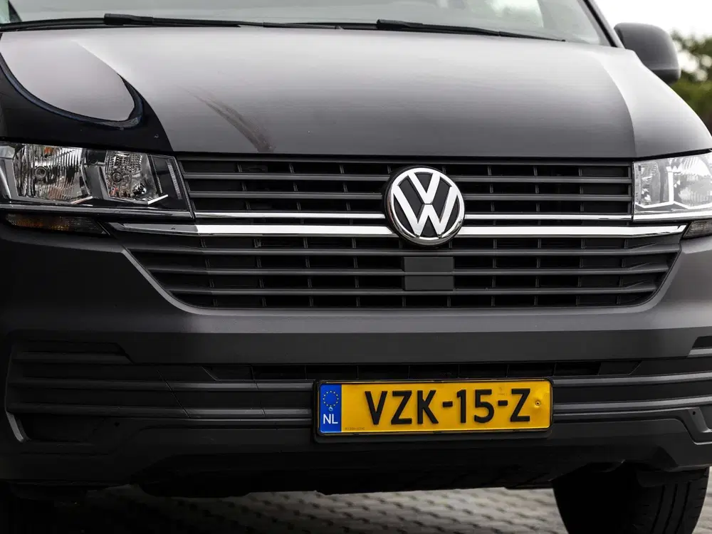 Volkswagen Transporter 2.0 TDI L2H1 28 laadruimte bekleed uit 2022, foto 13