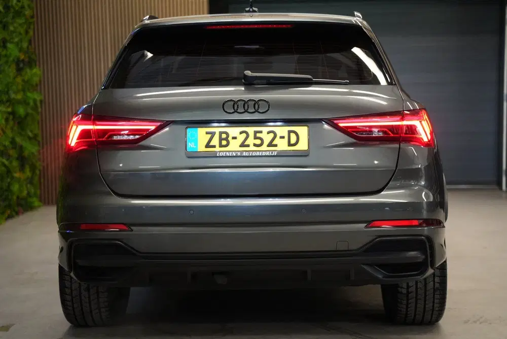 Audi Q3 35 TFSI S Line uit 2019, foto 11