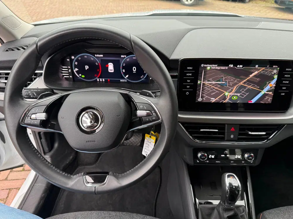 Skoda Kamiq 1.0 TSI Clever Business Automaat uit 2022, foto 10