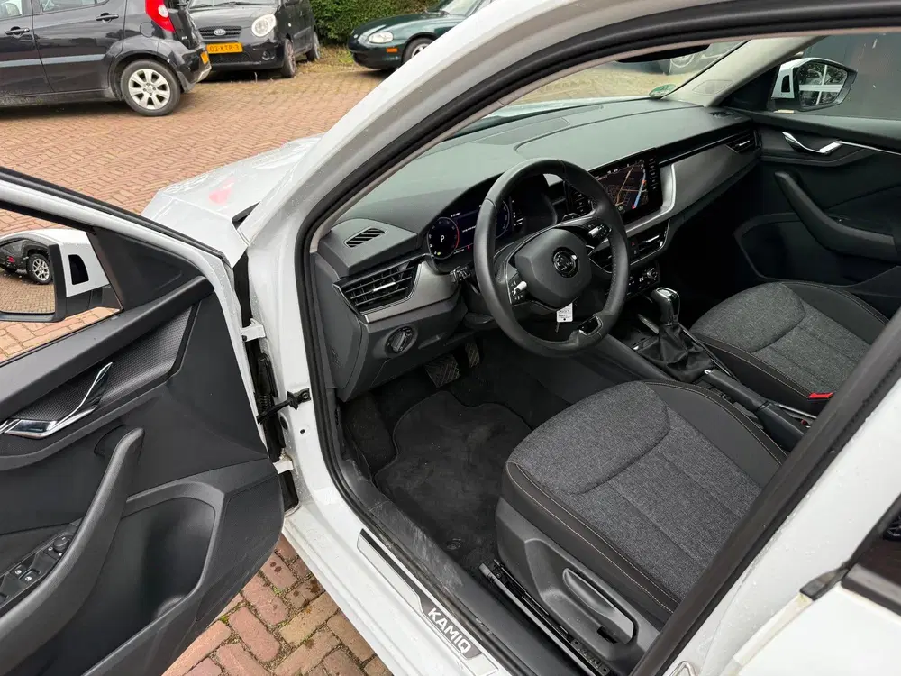 Skoda Kamiq 1.0 TSI Clever Business Automaat uit 2022, foto 8