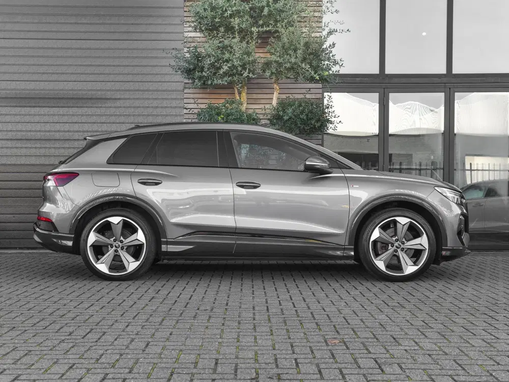 Audi Q4 e-tron 50 quattro S-Line 77 kWh Leren Bekleding P uit 2023, foto 6