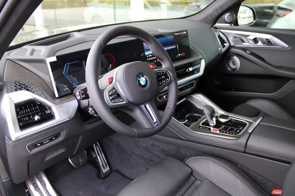 BMW XM PHEV 50e uit 2026, foto 3