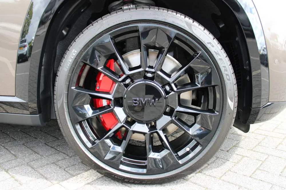 BMW XM PHEV 50e uit 2026, foto 9