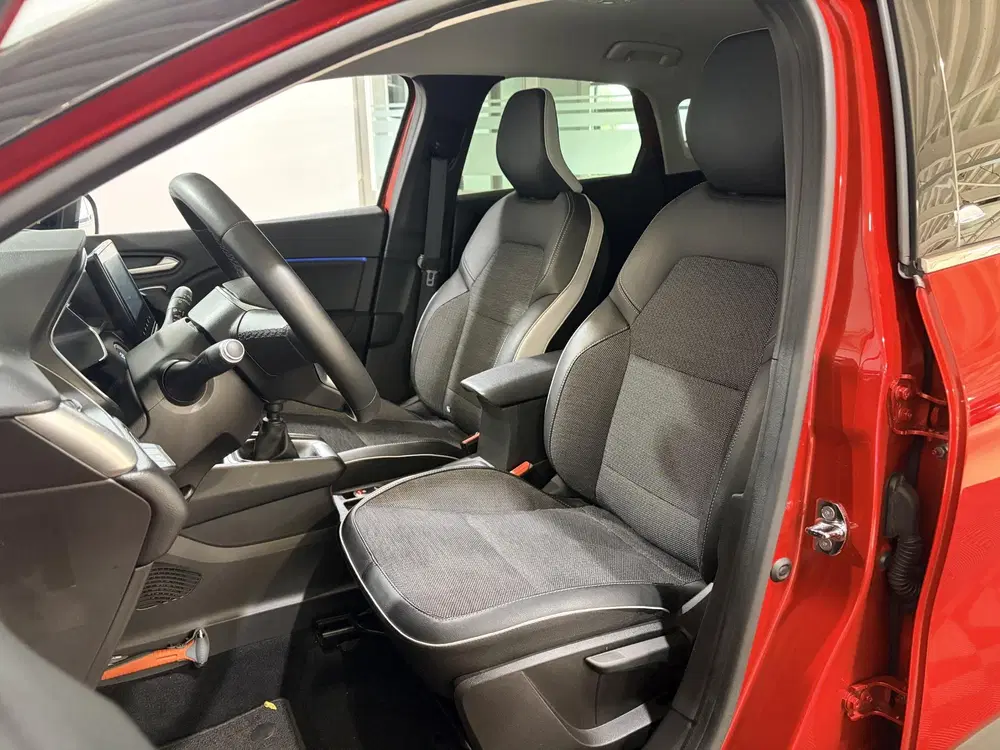 Renault Captur 90PK TCe Intens uit 2021, foto 15