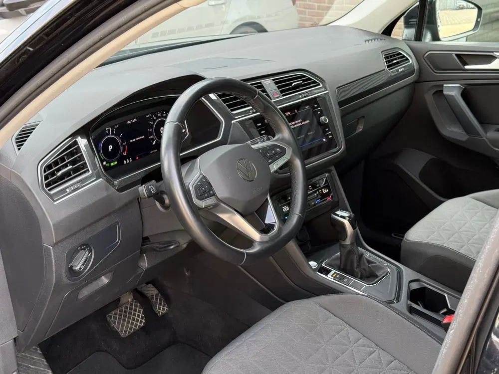 Volkswagen Tiguan 1.4 TSI eHybrid Life uit 2022, foto 2