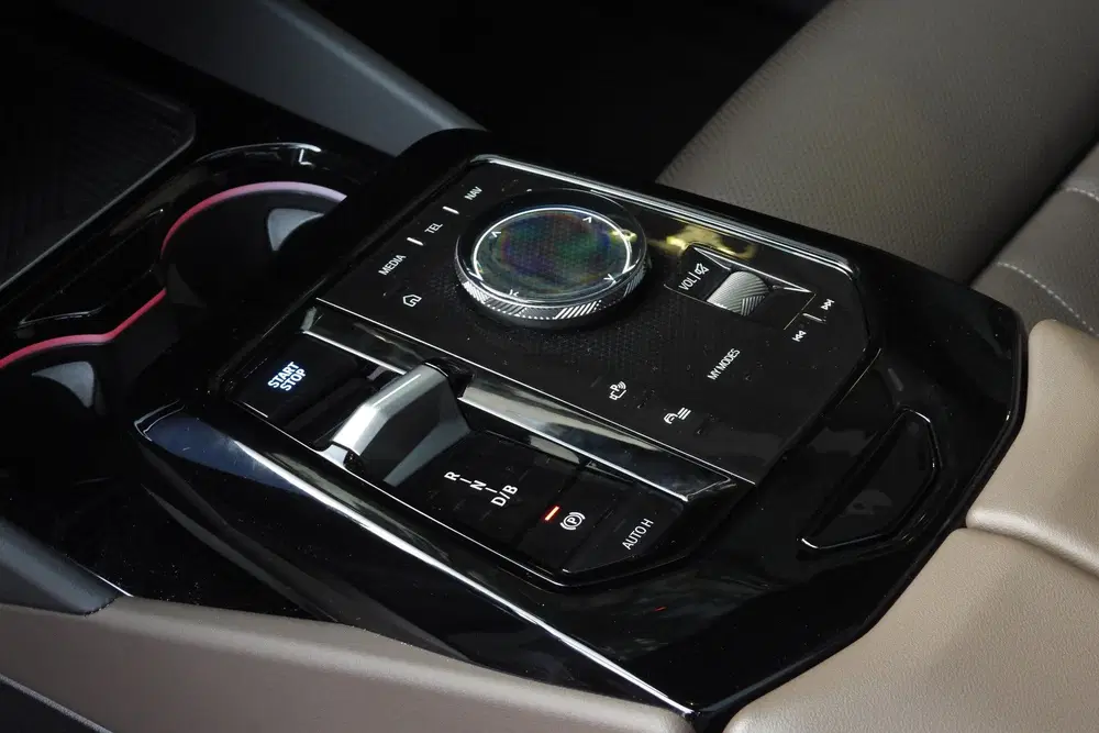 BMW i5 eDrive40 M Sport uit 2025, foto 13