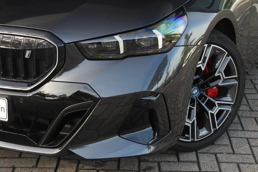BMW i5 eDrive40 M Sport uit 2025, foto 7