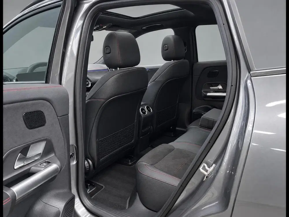 Mercedes-Benz EQA 250+ AMG uit 2025, foto 12