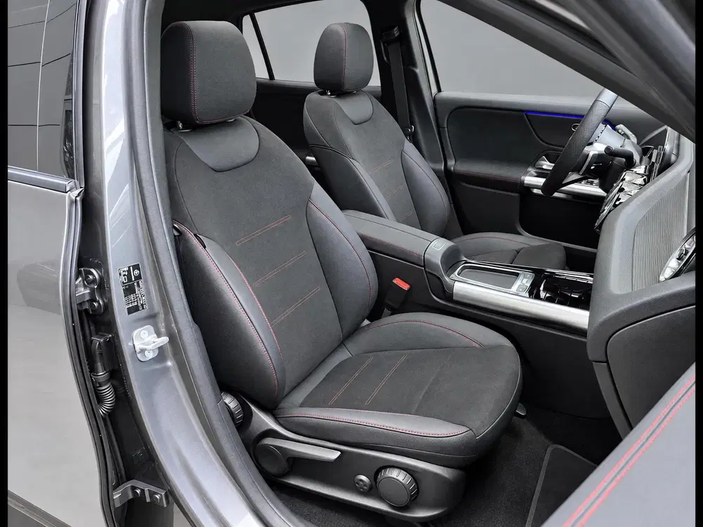 Mercedes-Benz EQA 250+ AMG uit 2025, foto 14