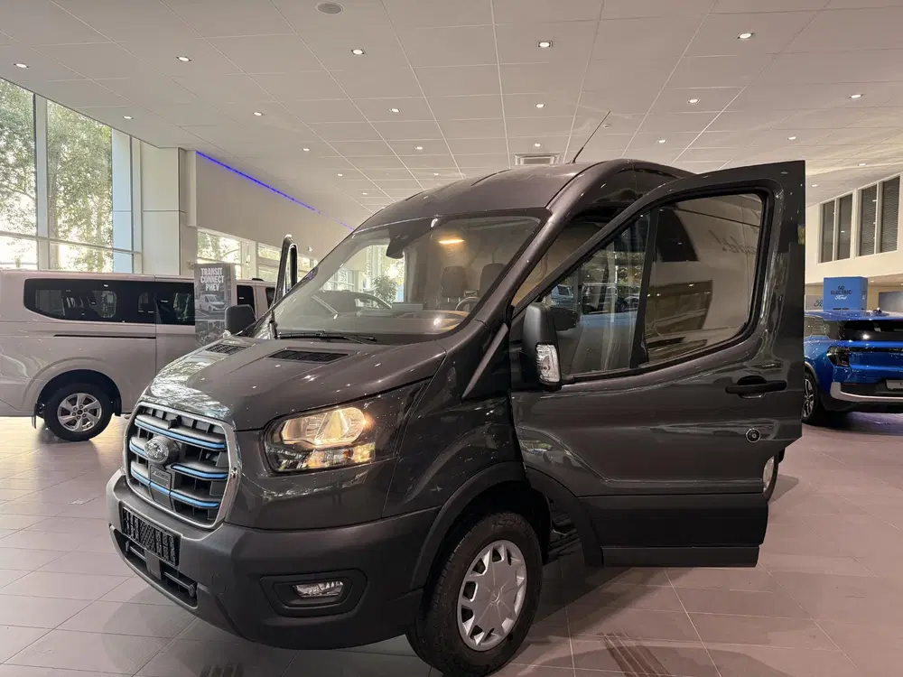Ford Transit 350 L2H2 Trend 68 kWh 25KM auto niet gebru uit 2024, foto 6