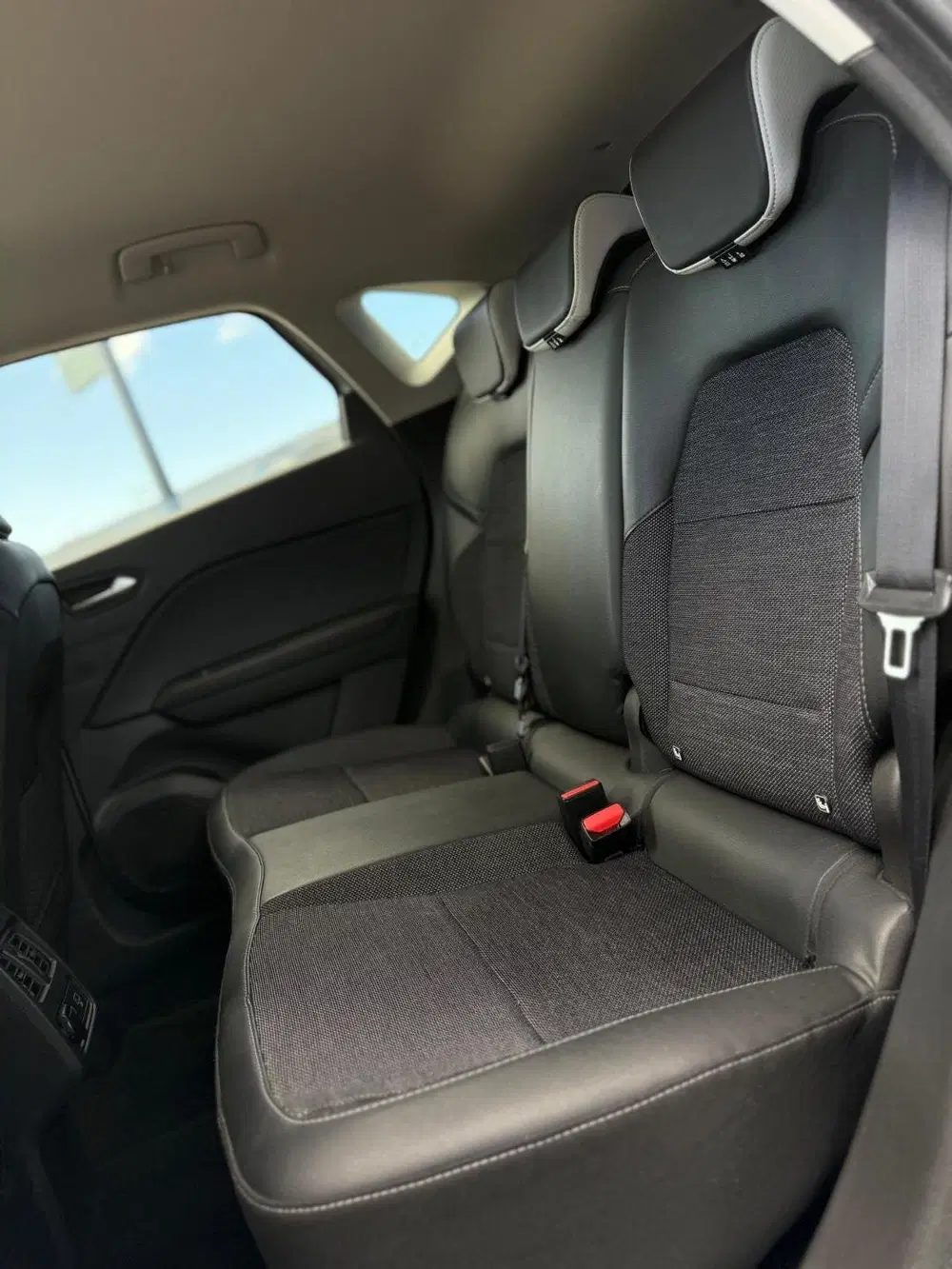 Renault Captur 1.6 E-Tech Plug-in Hybrid 160 Intens uit 2020, foto 5