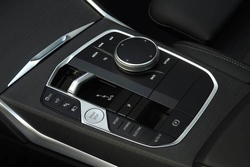BMW 3-serie 330e M Sport Automaat uit 2026, foto 12