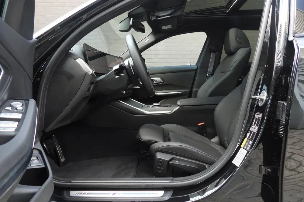 BMW 3-serie 330e M Sport Automaat uit 2026, foto 13
