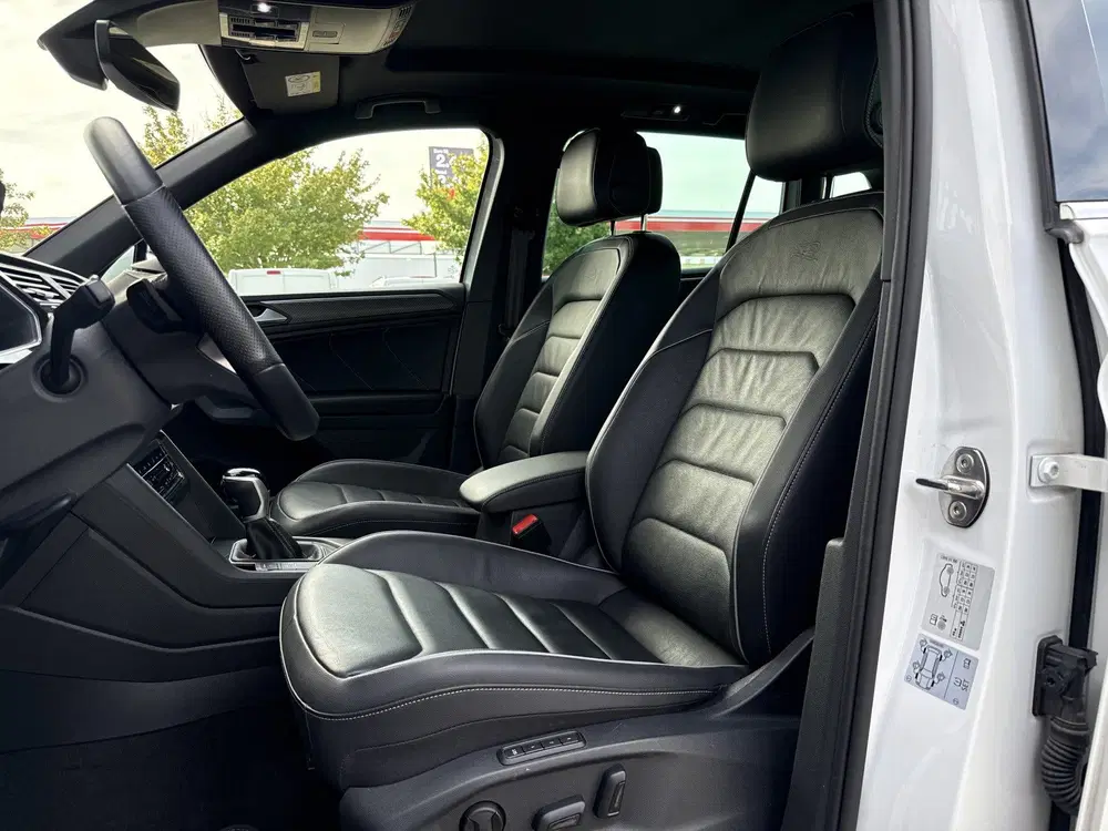 Volkswagen Tiguan 1.4 TSI eHybrid R-Line Business uit 2024, foto 13