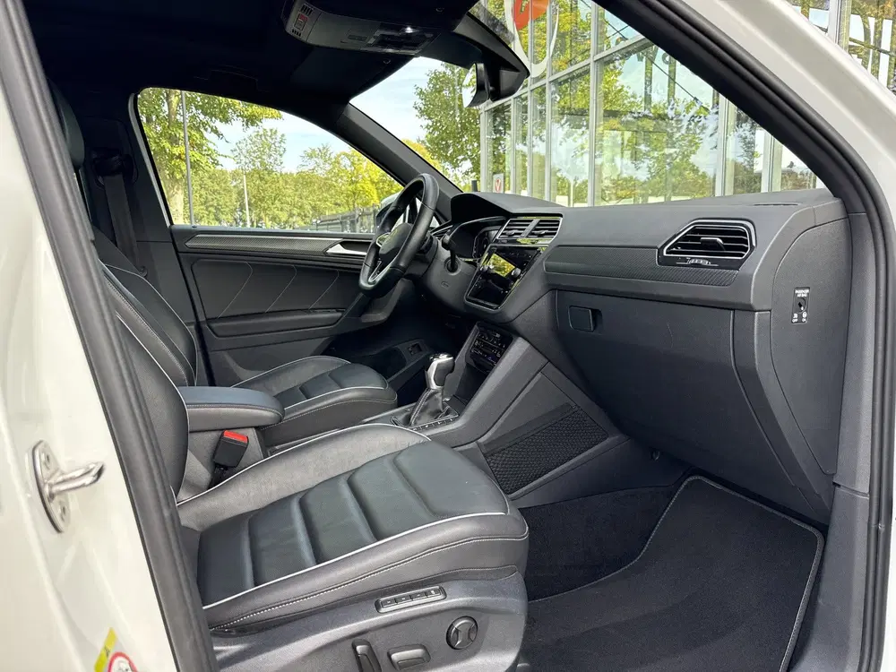Volkswagen Tiguan 1.4 TSI eHybrid R-Line Business uit 2024, foto 15