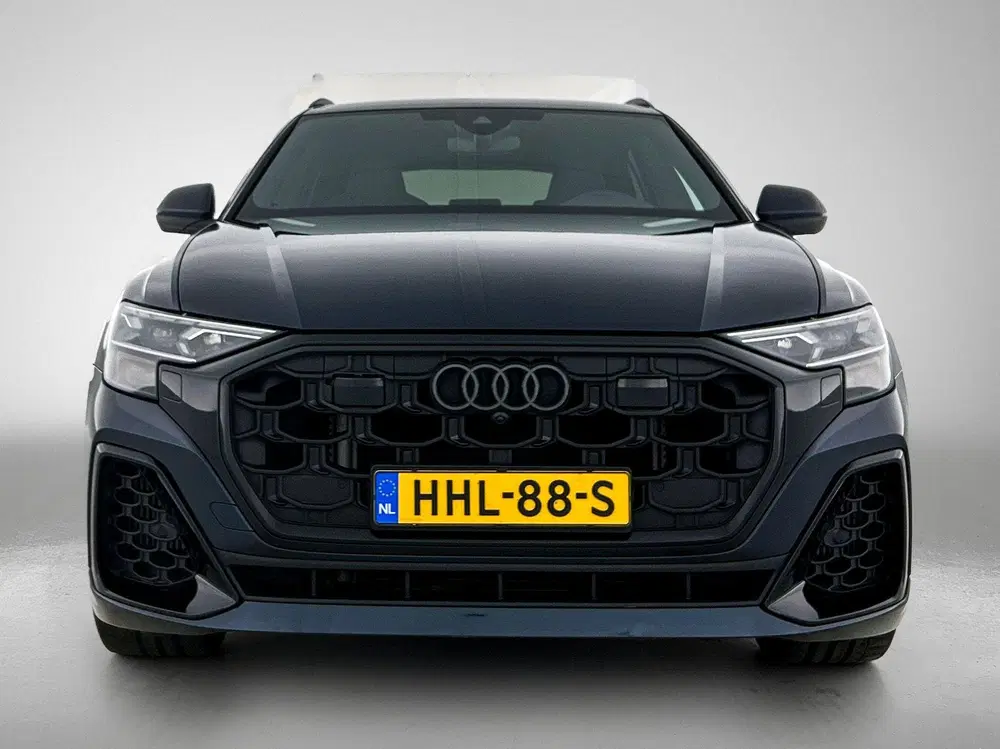Audi Q8 55 TFSI e quattro Pro Line S 394 PK uit 2025, foto 2