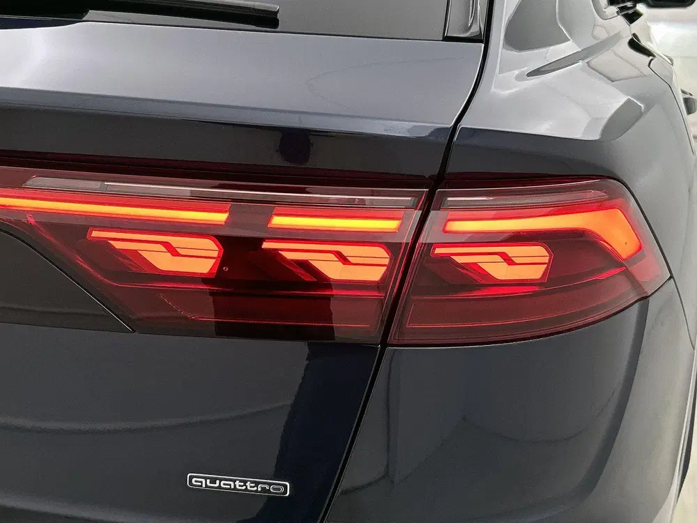 Audi Q8 55 TFSI e quattro Pro Line S 394 PK uit 2025, foto 9