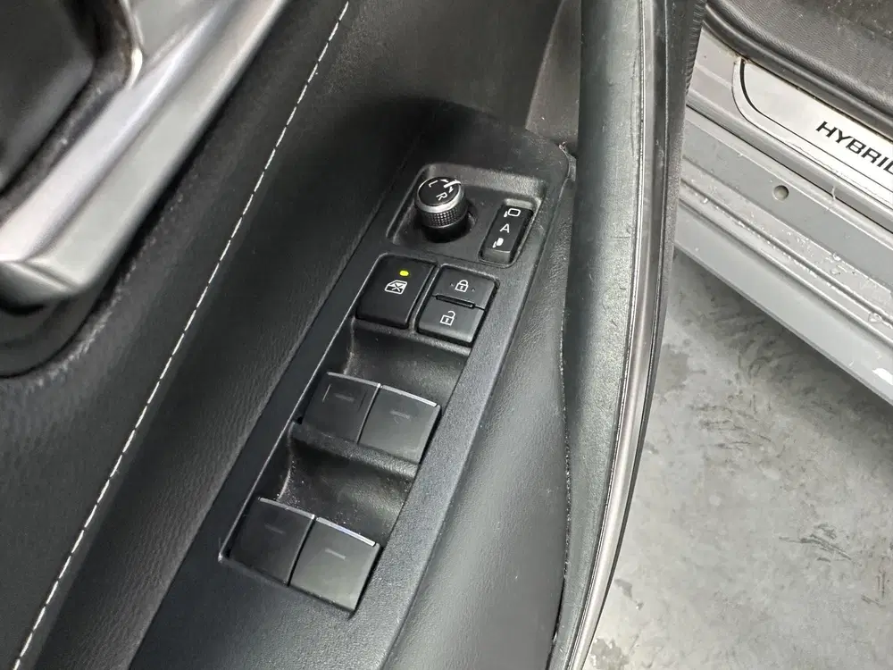 Toyota Corolla 1.8 Hybrid Business Intro uit 2019, foto 3