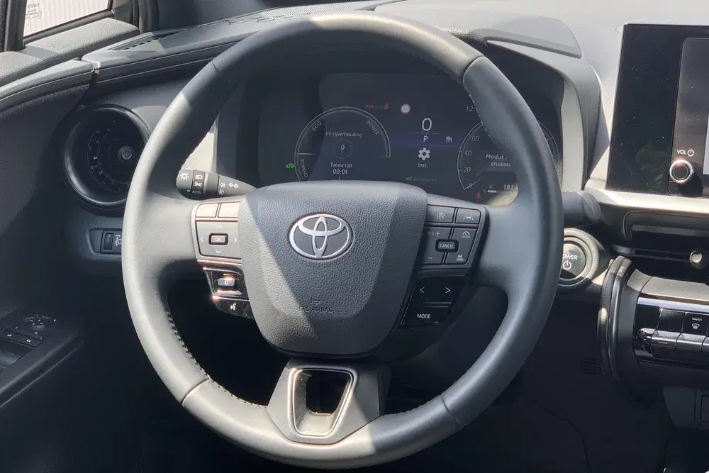Toyota C-HR 1.8 Hybrid 140 Dynamic uit 2025, foto 11