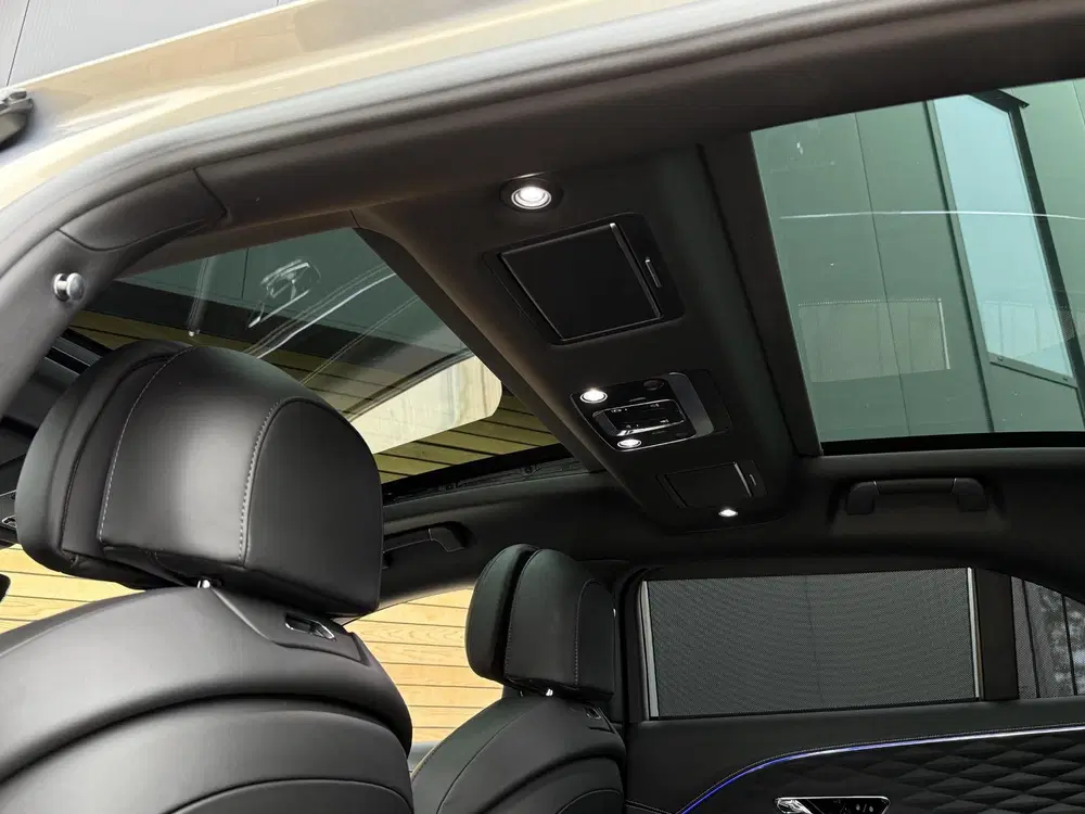 Bentley Flying Spur 4.0 V8 First Edition 4W-Besturing uit 2021, foto 10