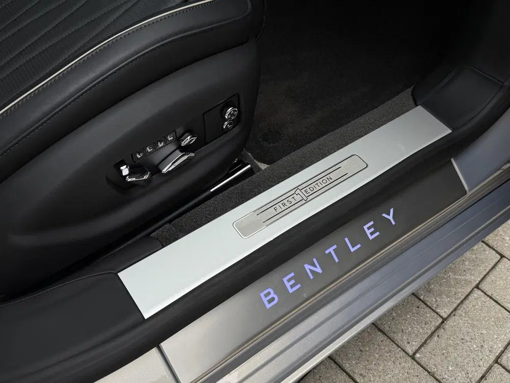 Bentley Flying Spur 4.0 V8 First Edition 4W-Besturing uit 2021, foto 13