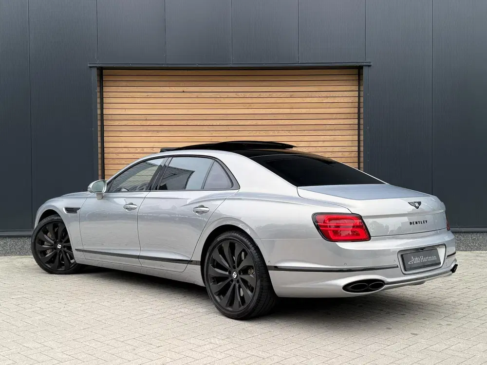 Bentley Flying Spur 4.0 V8 First Edition 4W-Besturing uit 2021, foto 3