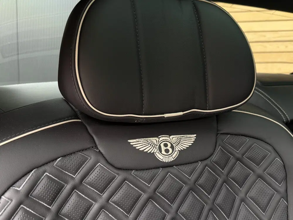 Bentley Flying Spur 4.0 V8 First Edition 4W-Besturing uit 2021, foto 9