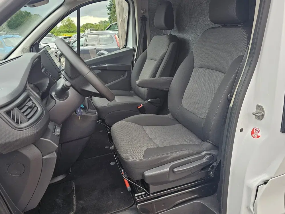 Renault Trafic 2.0 dCi 150PK T29 L1H1 Comfort uit 2023, foto 12