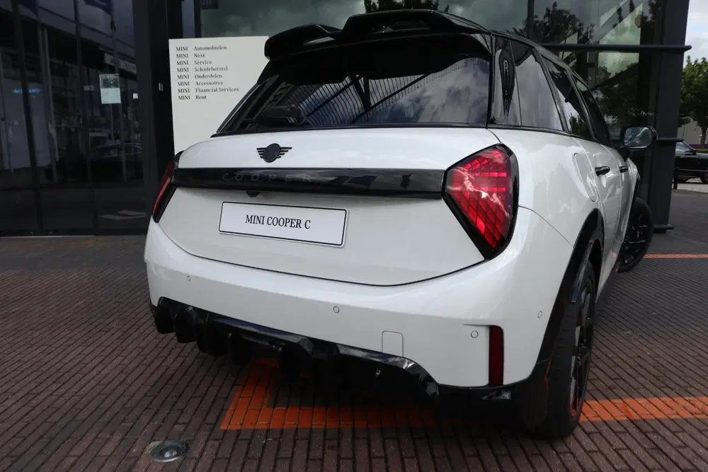 Mini John Cooper Works C John Cooper Works M uit 2026, foto 5