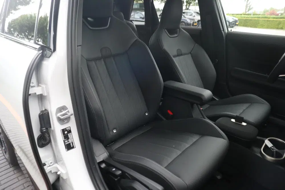 Mini John Cooper Works C John Cooper Works M uit 2026, foto 8