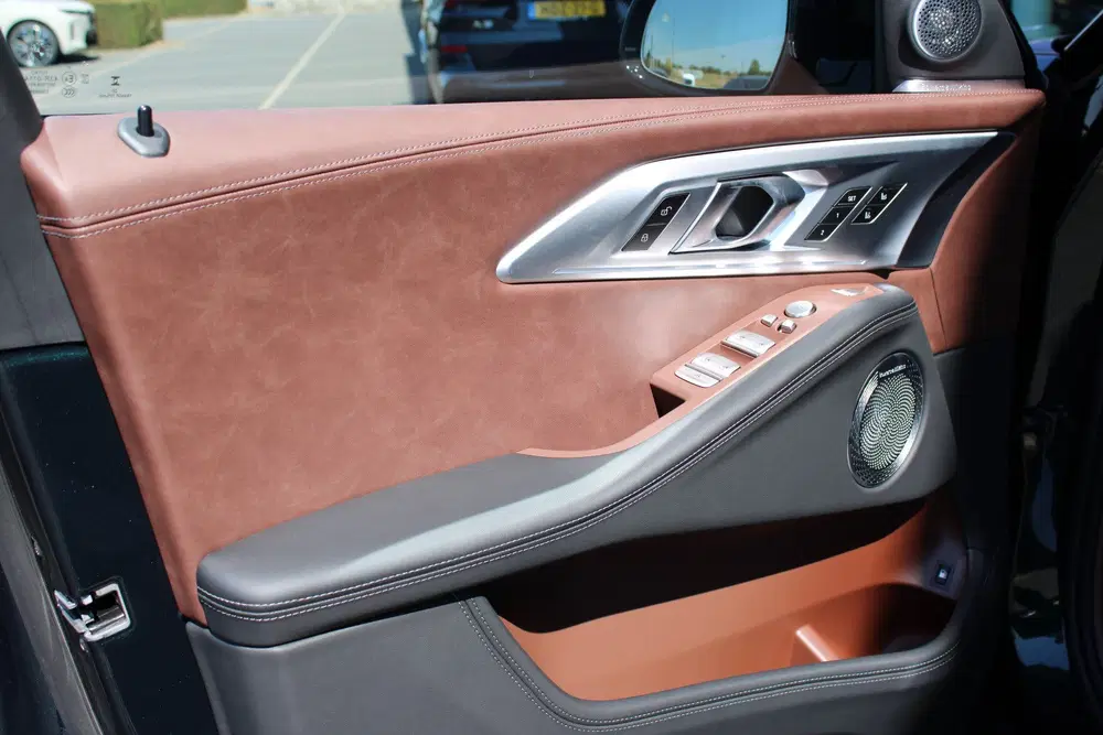 BMW XM PHEV 50e uit 2026, foto 5