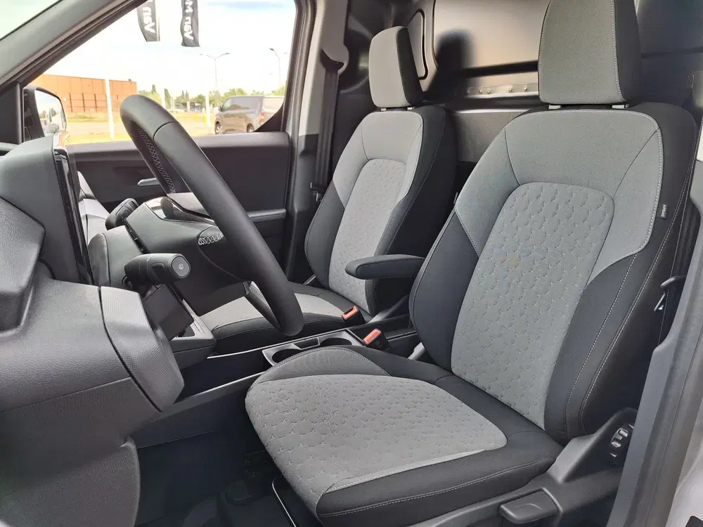 Ford Transit Courier Limited uit 2026, foto 8