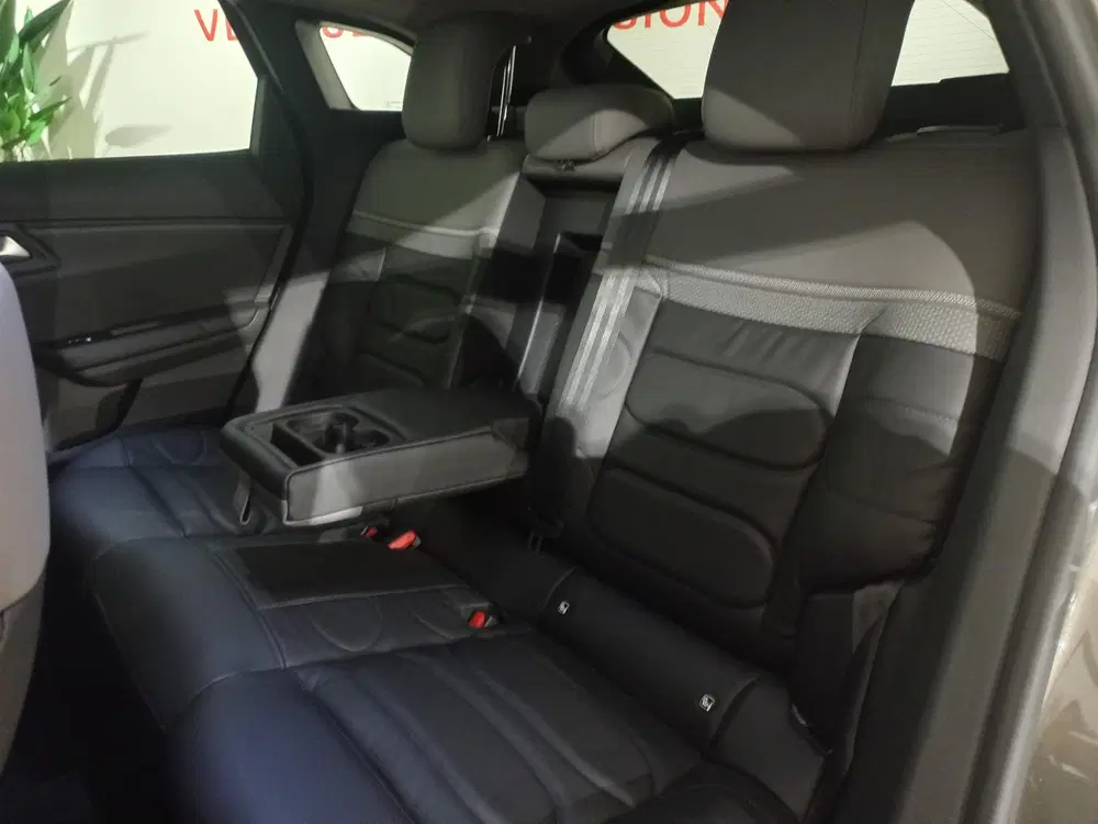 Citroën C5 X Citroen C5 X PureTech 130 S&S EAT8 Busines uit 2024, foto 14
