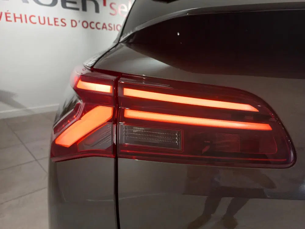 Citroën C5 X Citroen C5 X PureTech 130 S&S EAT8 Busines uit 2024, foto 4