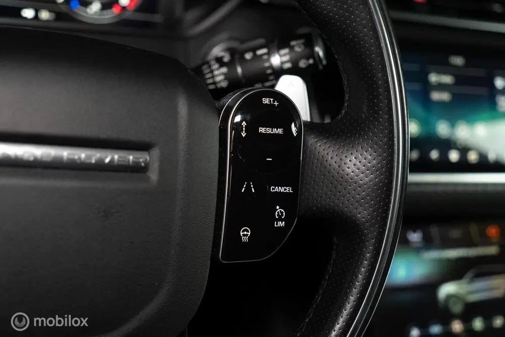 Land Rover Range Rover Velar 2.0 P250 Turbo AWD R-Dynamic SE uit 2019, foto 13