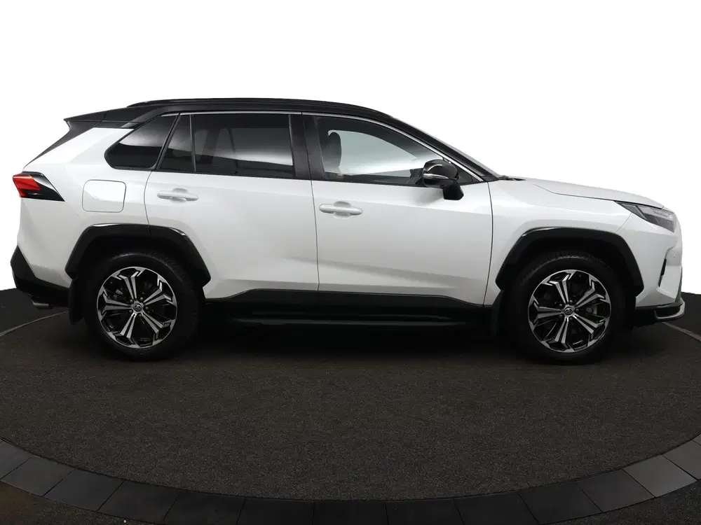 Toyota RAV 4 2.5 Plug-in Hybrid AWD Bi-Tone Plus uit 2025, foto 13