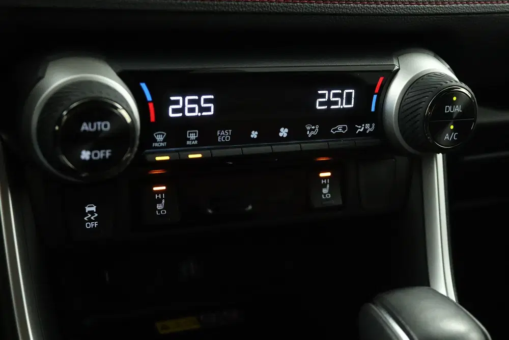 Toyota RAV 4 2.5 Plug-in Hybrid AWD Bi-Tone Plus uit 2025, foto 7