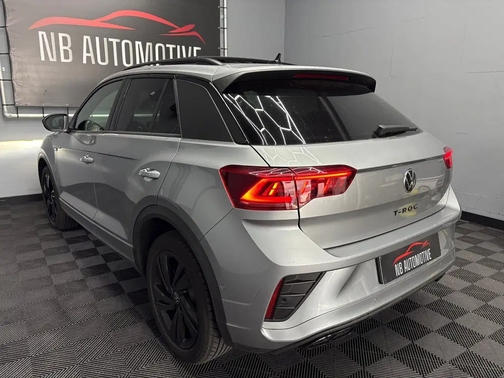 Volkswagen T-Roc 1.5 TSI R-Line Edition uit 2025, foto 2