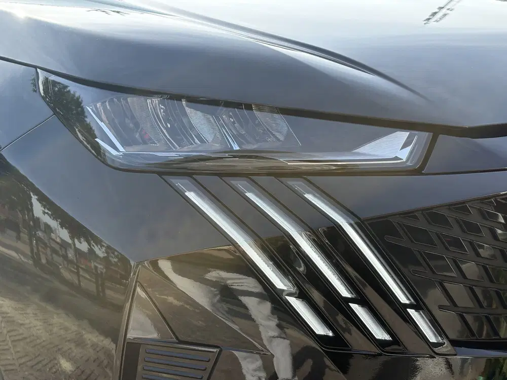 Peugeot 3008 1.2 Hybrid 136 Allure uit 2025, foto 13