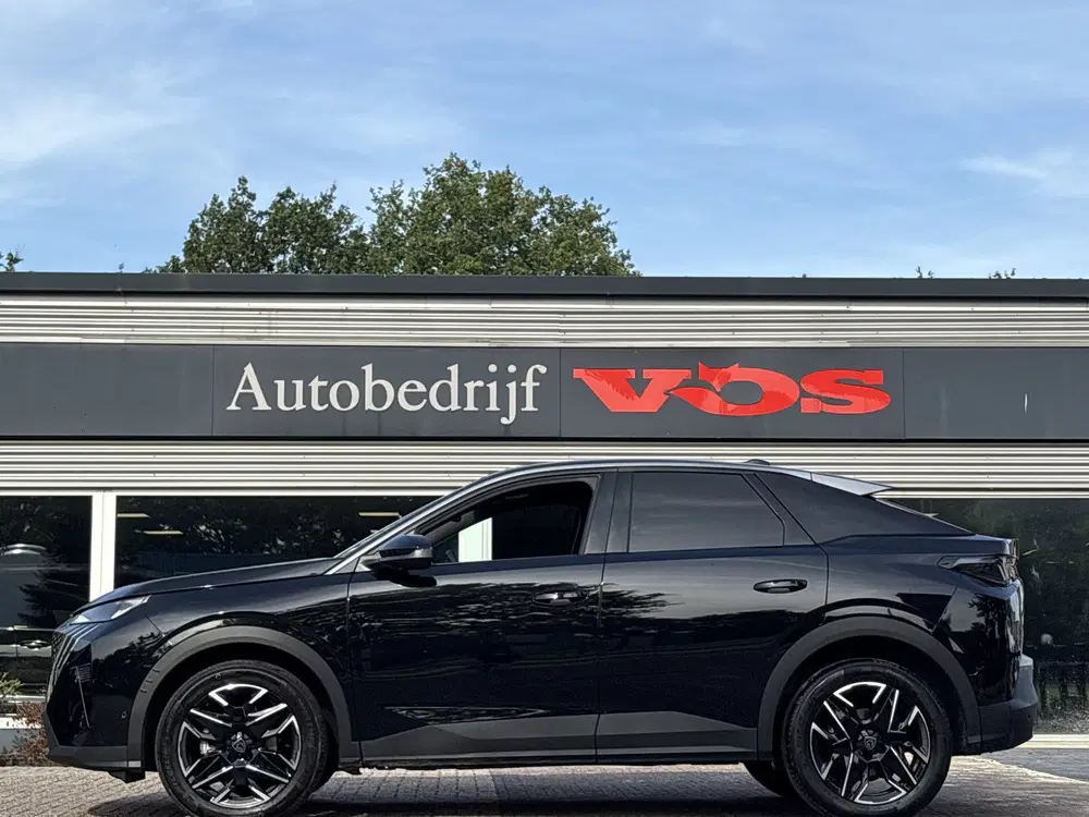 Peugeot 3008 1.2 Hybrid 136 Allure uit 2025, foto 3