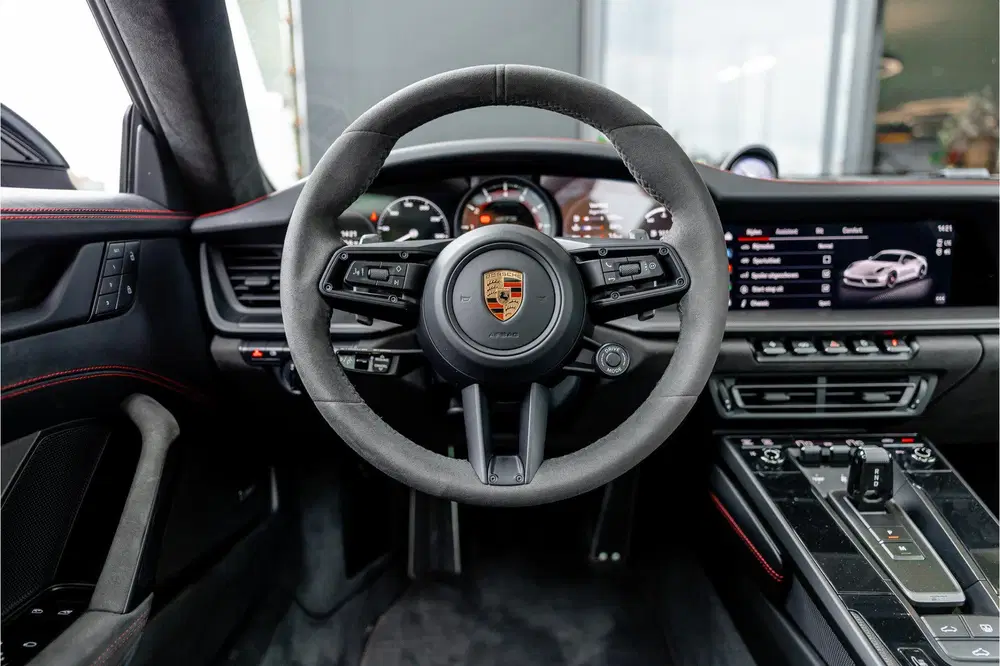 Porsche 911 3.0 Carrera 4 GTS uit 2023, foto 12