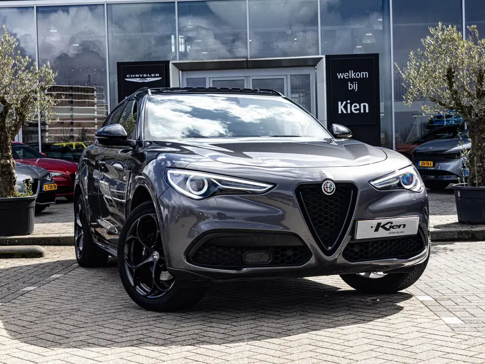 Alfa Romeo Stelvio 2.0 T AWD Veloce Q4 uit 2019, foto 4