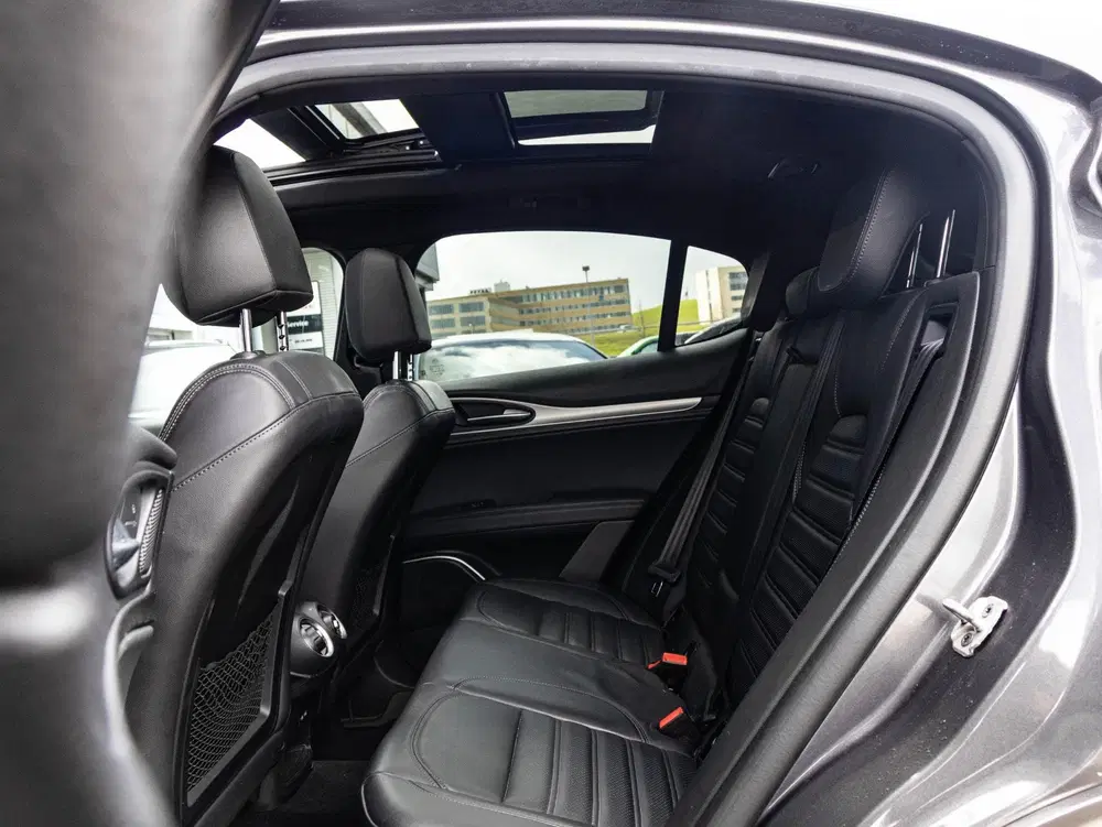 Alfa Romeo Stelvio 2.0 T AWD Veloce Q4 uit 2019, foto 9