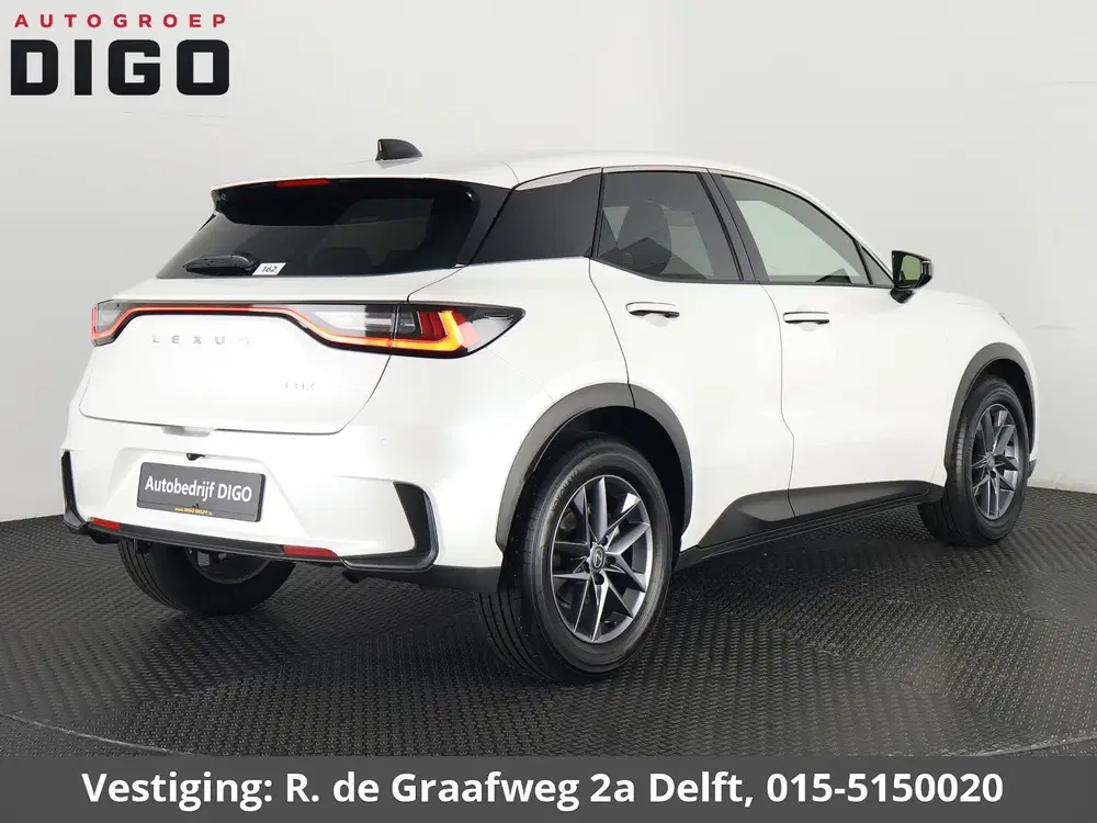 Lexus LBX 1.5 Business Line 2WD uit 2026, foto 3