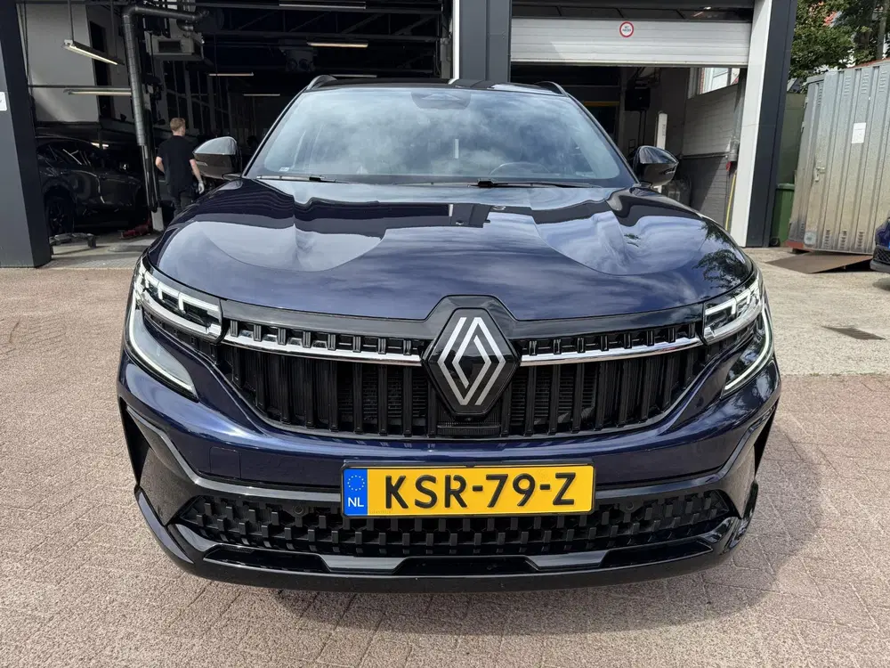 Renault Espace E-Tech full hybrid 200 iconic 5P+Panodak uit 2024, foto 2