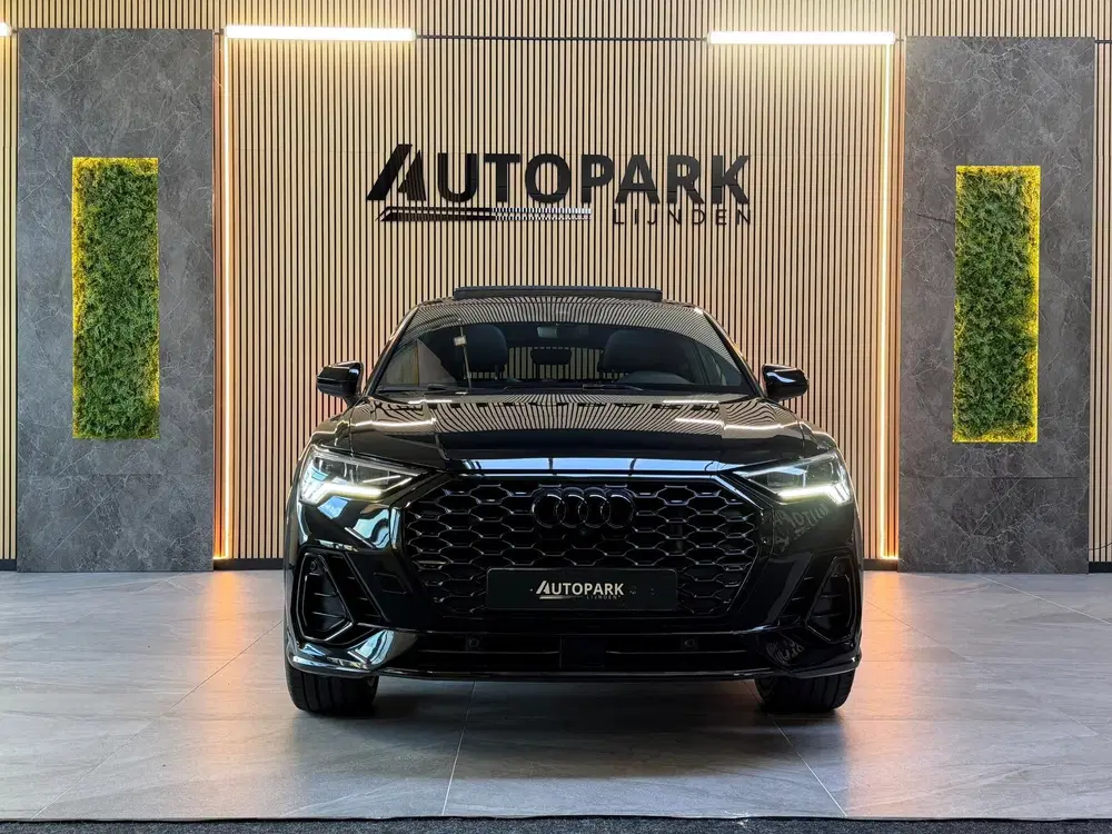 Audi Q3 45 TFSI e S Edition 3X S-LINE uit 2021, foto 9